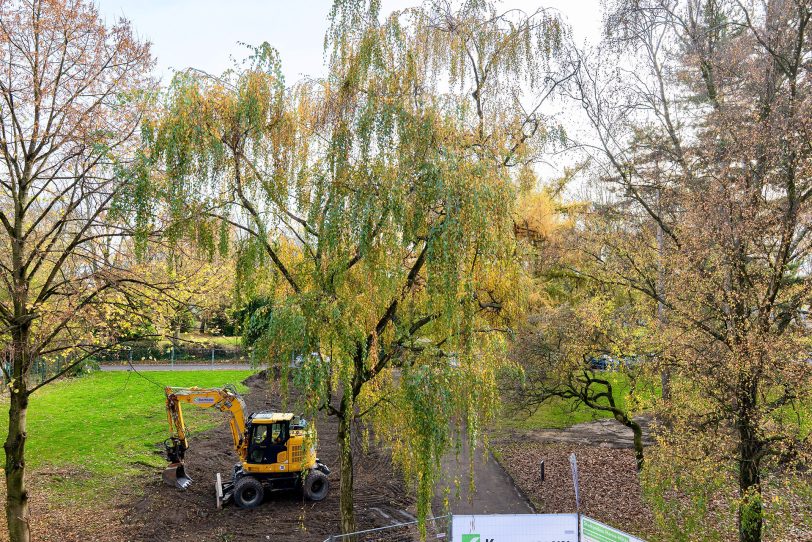 Der erste Spatenstich für Stadtpark am Bergelmanns Hof erfolgte am Mittwoch (12.11.2025).