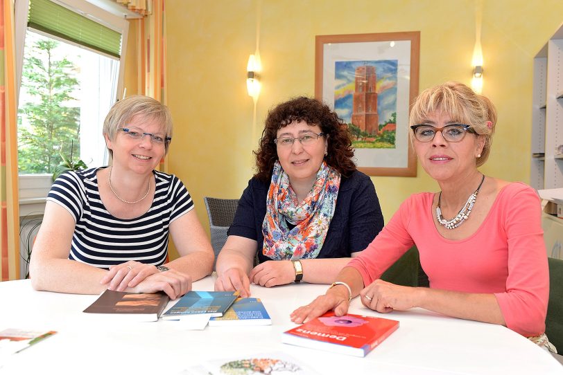 v.l. Karola Rehrmann, Karin Leutbecher und Annegret Müller, vom AHPD.