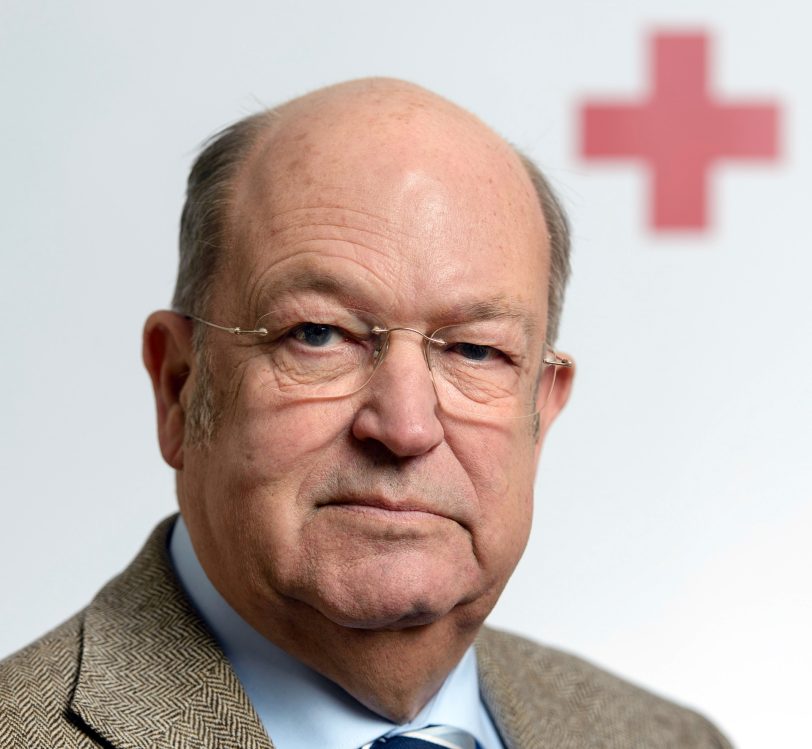 Professor Peter Sefrin gibt Tipps in Sachen Hausapotheke.