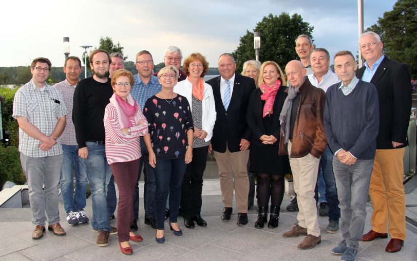 Josef Hovenjürgen (m.) mit der CDU-Fraktion Herne.