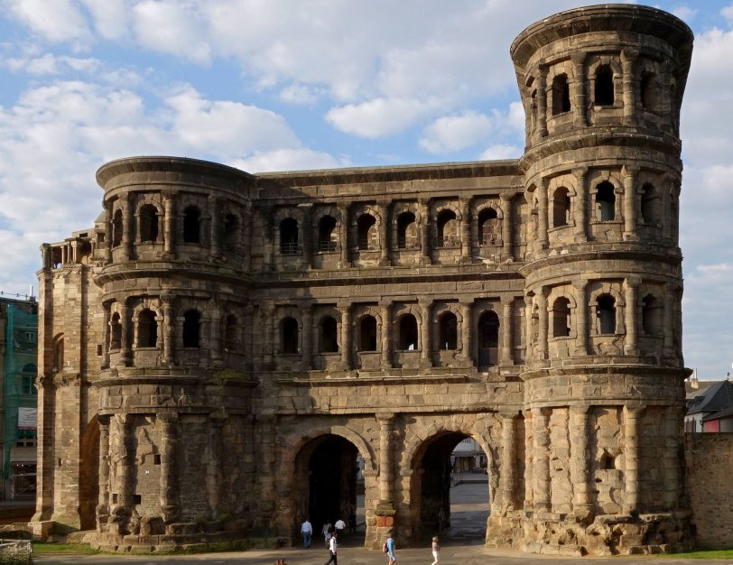 Porta Nigra.