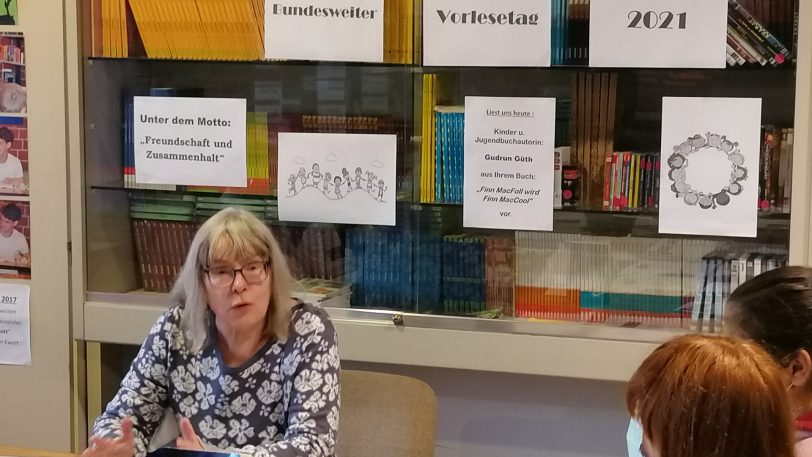 Jugendbuchautorin Gudrun Güth las aus ihrem Roman