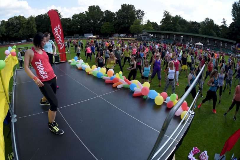 Die 1. Zumba Open Air Party fand am Samstag (27.6.2015) in der Mondpalast-Arena statt.