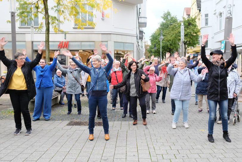 Flashmob beim Weltseniorentag.