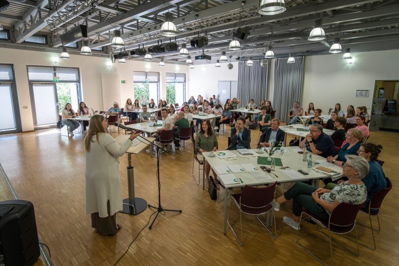 Feierlicher Abschluss eines Schuljahres voller Engagement, Begegnung und Lernfreude: Deutsch-Checker des Schuljahres 2024/2025 bei der Zertifikatsverleihung.