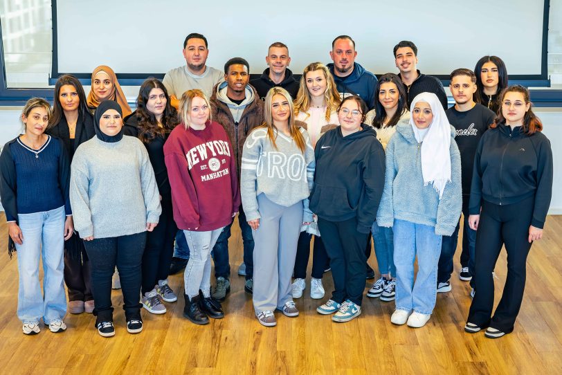 Die angehenden Pflegefachassistenten starten ihre Ausbildung in der St. Elisabeth Gruppe im Dezember 2025.