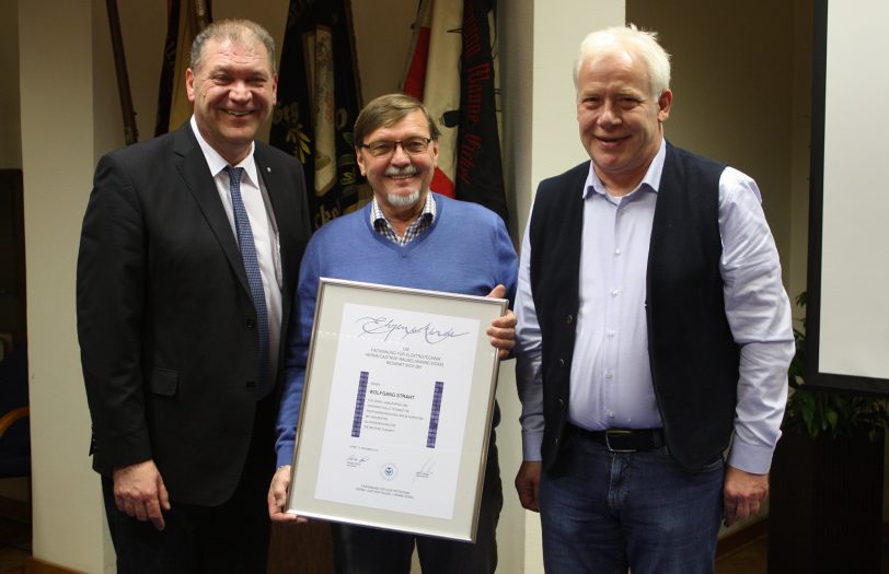 v.l. Martin Klinger (Geschäftsführer), Wolfgang Straht, Detlef Haschek (Stv. Obermeister)