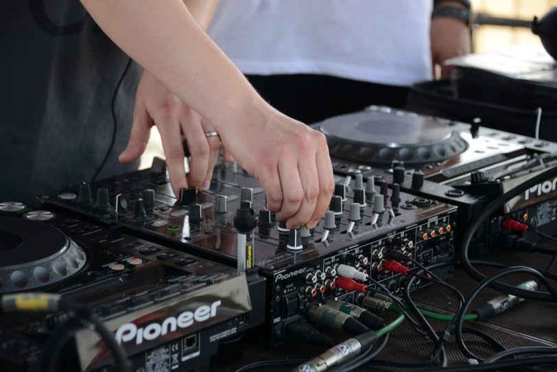 DJ Felix Kröcher ist der Hauptact beim Sunset Picknick auf der Halde