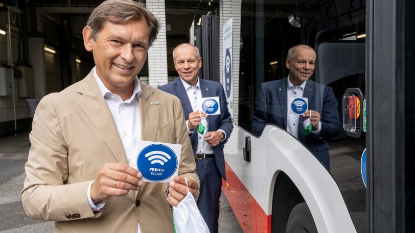Präsentierten die Neuerung: (links) OB Dr. Frank Dudda und HCR-Chef Karsten Krüger.