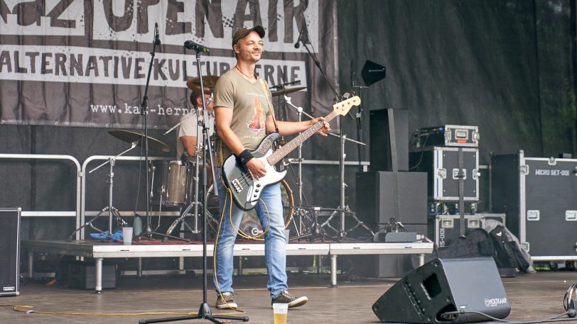 13. KAZ-Open Air im Skatepark Hibernia an der Koniner Straße am Samstag (28.8.2021). Zu sehen sind die Bands Mango (Punkrock aus Herne) und The Heartbreak Motel (Punkrock aus dem Ruhrpott)