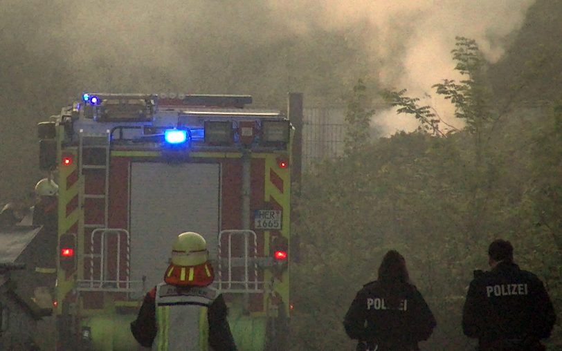 Der Brand einer Lagerhalle (Archivfoto).