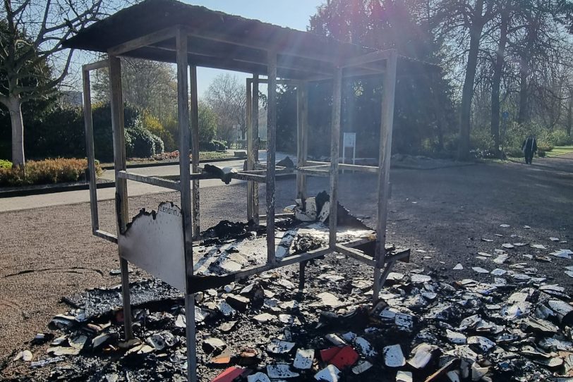 Der Tauschschrank in Eickel wurde in der Nacht von Ostersamstag (8.4.2023) auf Ostersonntag (9.4.2023) erneut Ziel eines Brandanschlags - nun laufen die Überlegungen für einen möglichen Wiederaufbau.