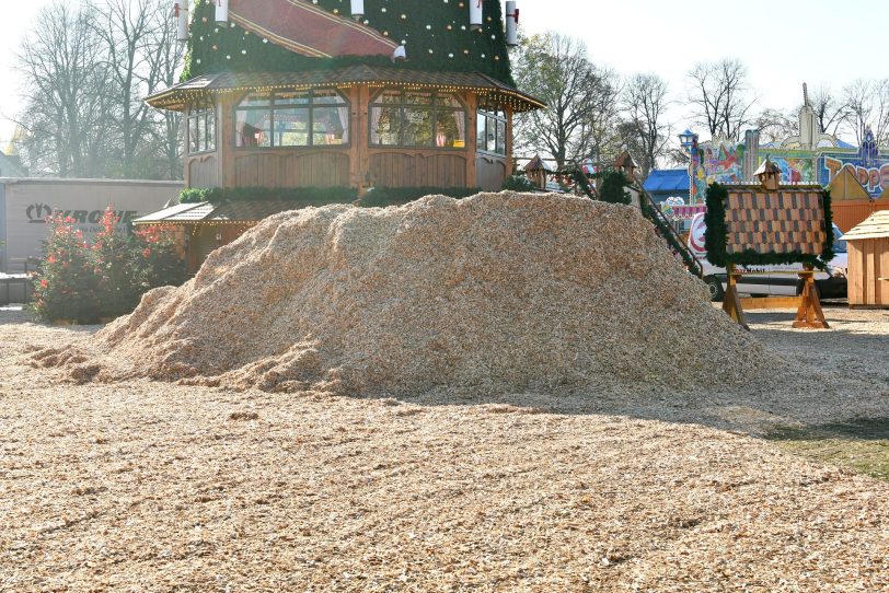 Aufbau des Cranger Weihnachtszaubers - Eine Woche vor der Eröffnung