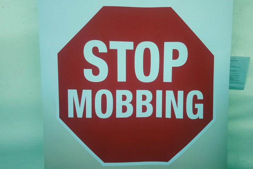 Stop Mobbing.