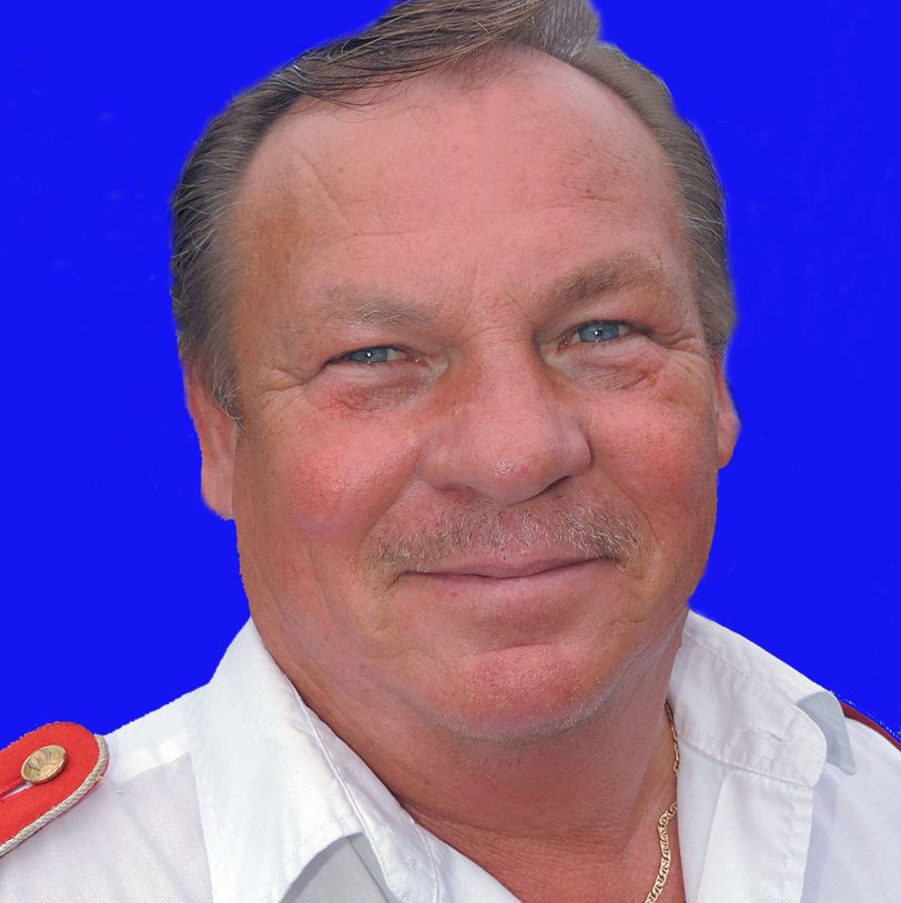Otto Callenberg, der Leiter des Spielmannszuges Herne-Süd.