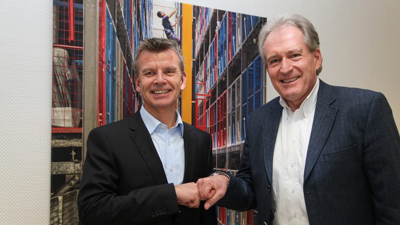 Michael Bergmann (li.), neuer Hauptgeschäftsführer der IHK Mittleres Ruhrgebiet, zusammen mit dem Präsidenten Wilfried Neuhaus-Galladé.