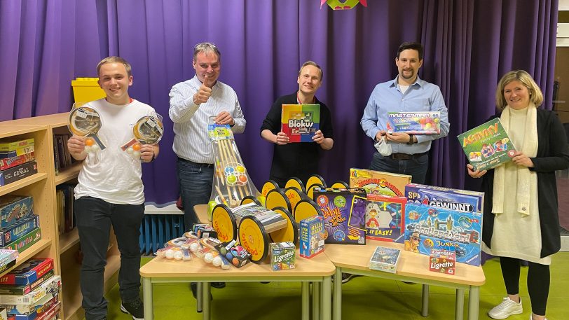 Die Spendenübergabe der AWO in der Ohmschule.