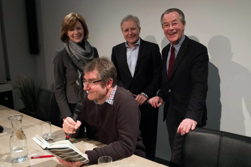 v.l. Veranstalterin Elisabeth Röttsches, Jürgen Wiebicke, Horst Schiereck, Franz Müntefering.