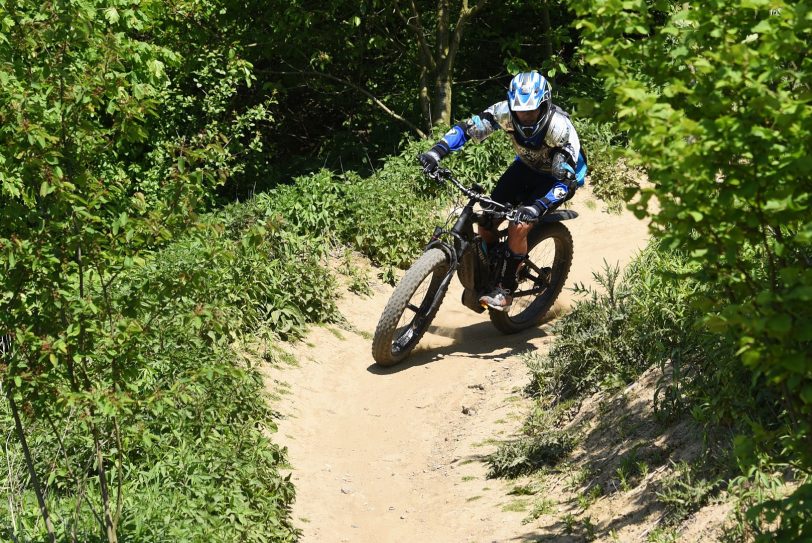 Mit dem eMTB über den XC-Trail
