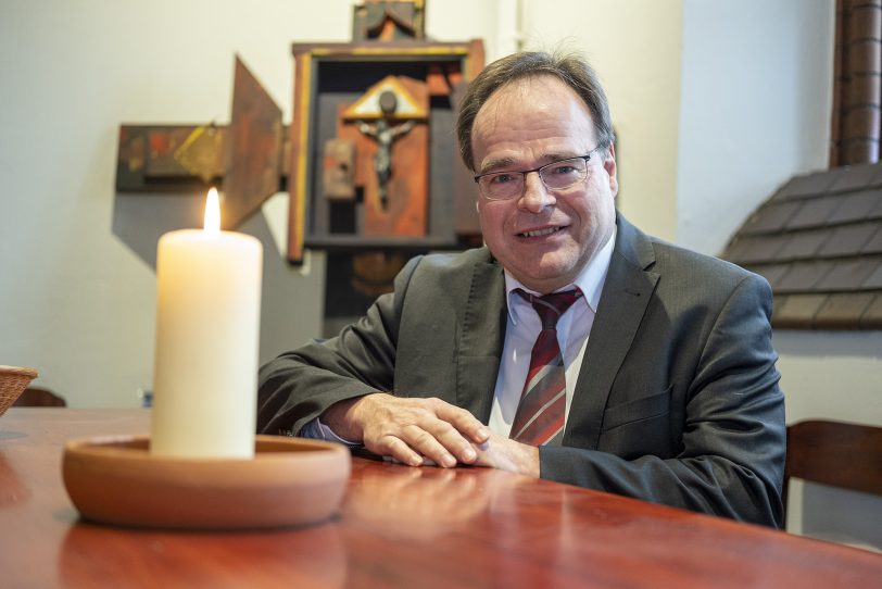 Pfarrer Uwe Leising (58) von der evangelischen Kirchengemeinde Baukau.
