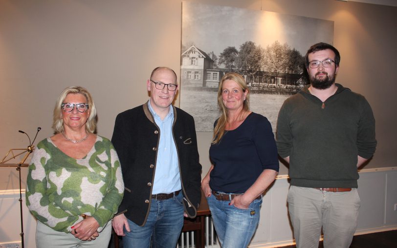 Der neue Vorstand des Hegering Wanne-Eickel: (v.li.) Cettina Philipp (Hegeringleiterin), Volker Adamiak (stellv. Hegeringleiter), Daniela Daum (Schriftführerin) und Kevin Eschbach (Schatzmeister).