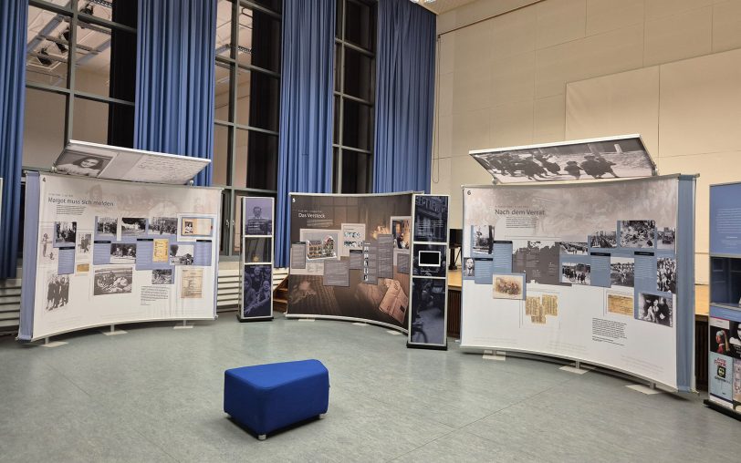 Im Haranni-Gymnasium wurde am Mittwoch (11.2.2026) feierlich die Ausstellung 