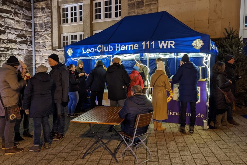 Adventsmarkt des Fördervereins der Lions Herne-Emschertal in Eickel.