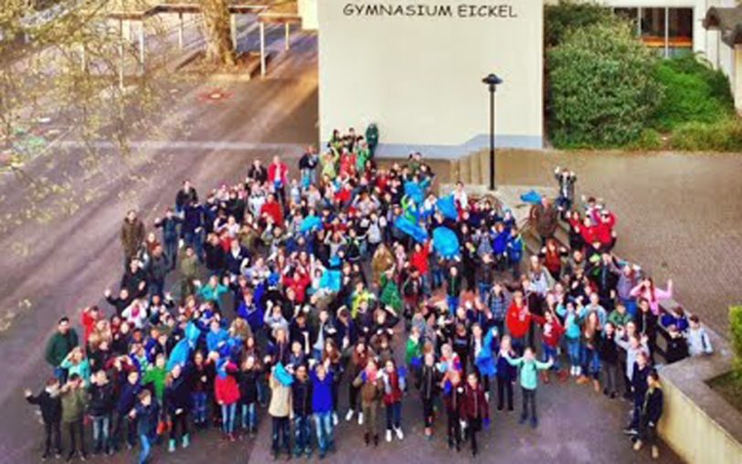 Das Gymnasium Eickel lädt zum Tag der offenen Tür. Das Archivbild zeigt die Gymnasiasten bei einer Aufräumaktion.