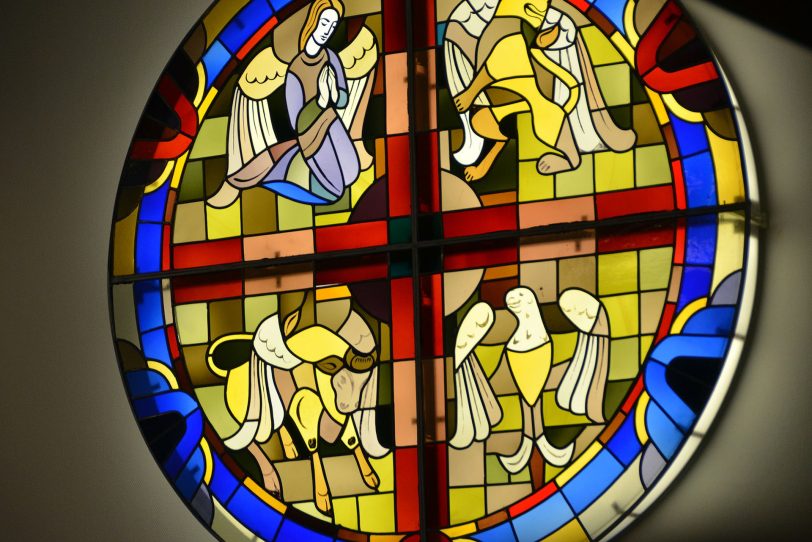 Die Evangelische Kirchengemeinde Baukau lädt zur Goldenen Konfirmation. (Symbolbild).