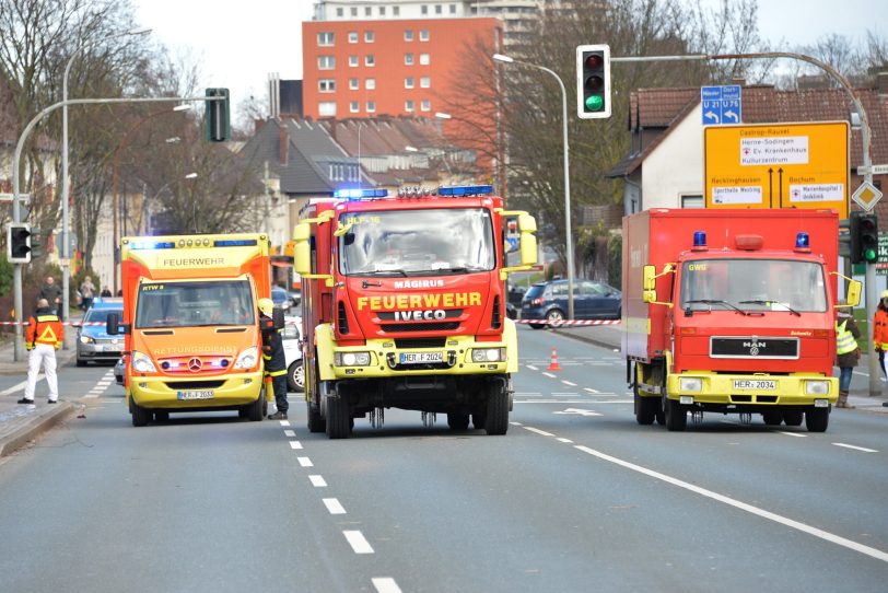 Vollsperrung der Holsterhauser Straße nach Pikrinsäure-Fund (24.2.2017).