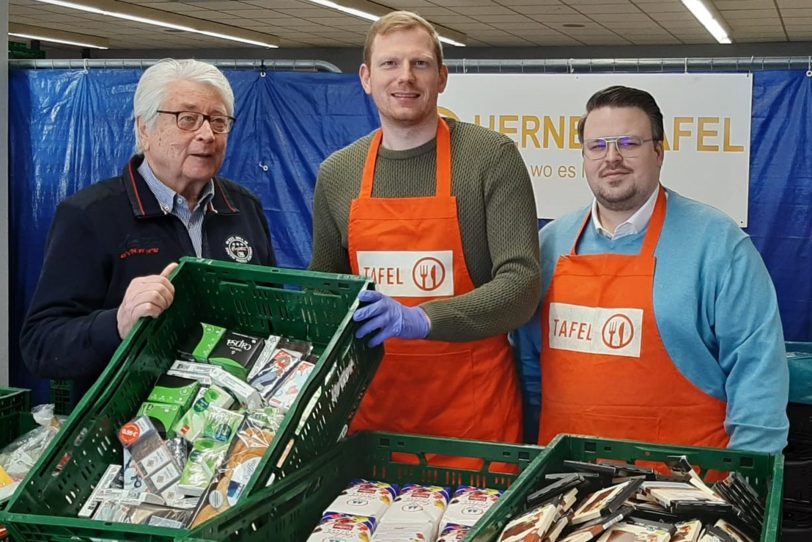 v.l. Heinz Huschenbeth, stv Vorsitzender der Herner Tafel, Timon Radicke, OB Kandidat der CDU , Andreas Kowalski.