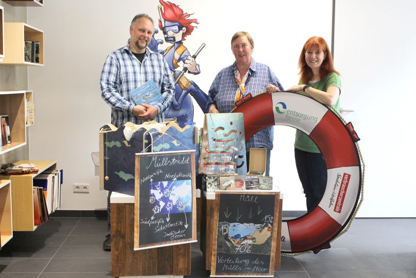 v.l. Sascha Regmann –Project Blue Sea e.V, Barbara Nickel –Entsorgung Herne, Silke Gerstler –Verbraucherzentrale Herne.