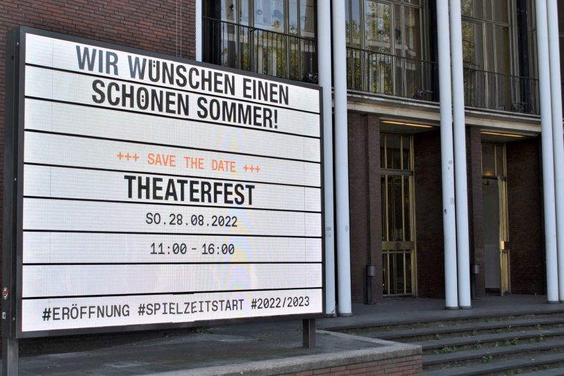 Mit einem Theaterfest startet das Schauspielhaus Bochum am Sonntag, 28. August 2022, in die neue Spielzeit.