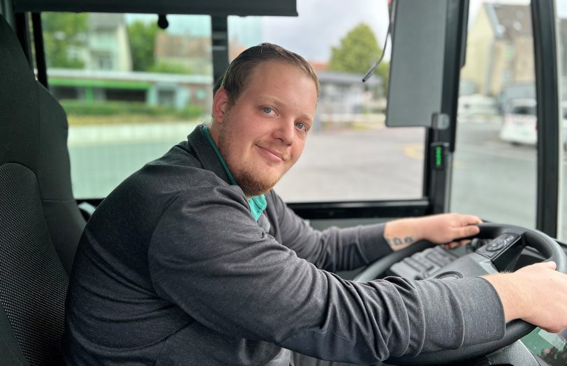 Der 28-jährige Busfahrer Fabian Steinert fährt die Crange-Route.