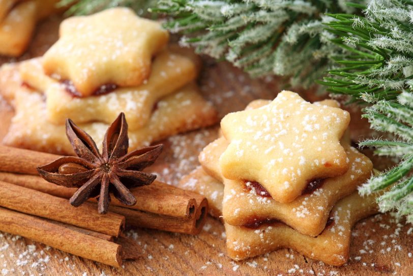 In Herne sind Zimtsterne eine beliebte Spezialität in der Weihnachtsbäckerei. Neben der besonderen Geschmacksnote regt die namensgebende Zutat auch den Appetit an, fördert die Verdauung und hilft bei Magen-Darm-Beschwerden.
