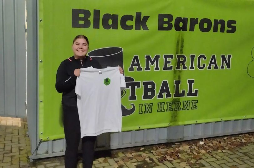 Jule Weitz verstärkt das Flag-Team.