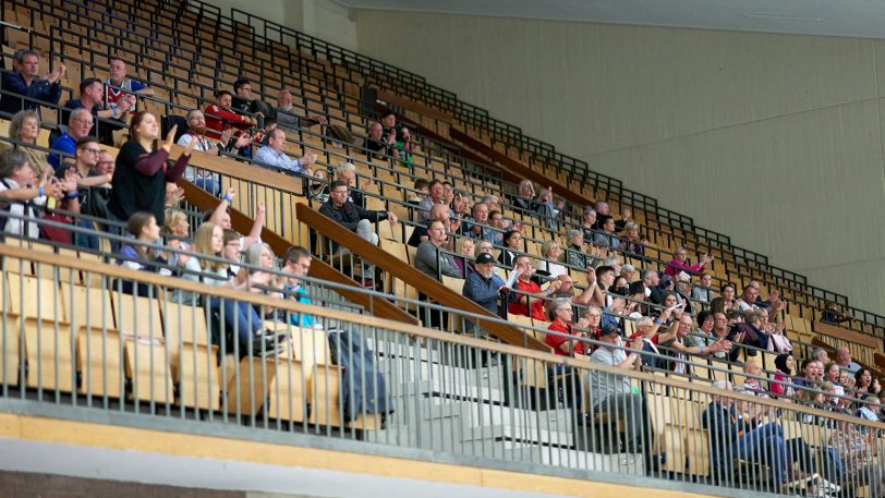 Die HTC-Damen gewinnen gegen die SNP BasCats USC Heidelberg am Sonntag (3.10.2021) mit 66:64. Die Zuschauertribüne