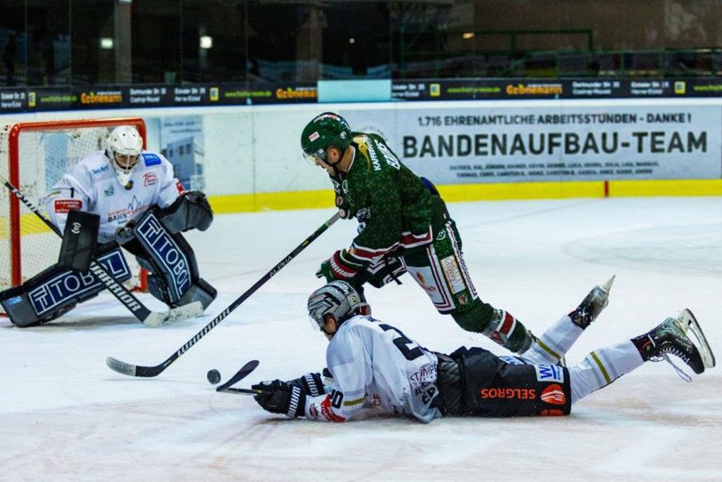 Einen harten Kampf lieferten sich die Black Dragons aus Erfurt und der HEV im letzten Spiel des Jahres 2021, das der HEV mit 5:4 gewann.