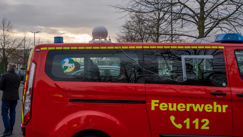 Die Feuerwehr warnt nun mit Lautsprecherdurchsagen vor Covid-19.