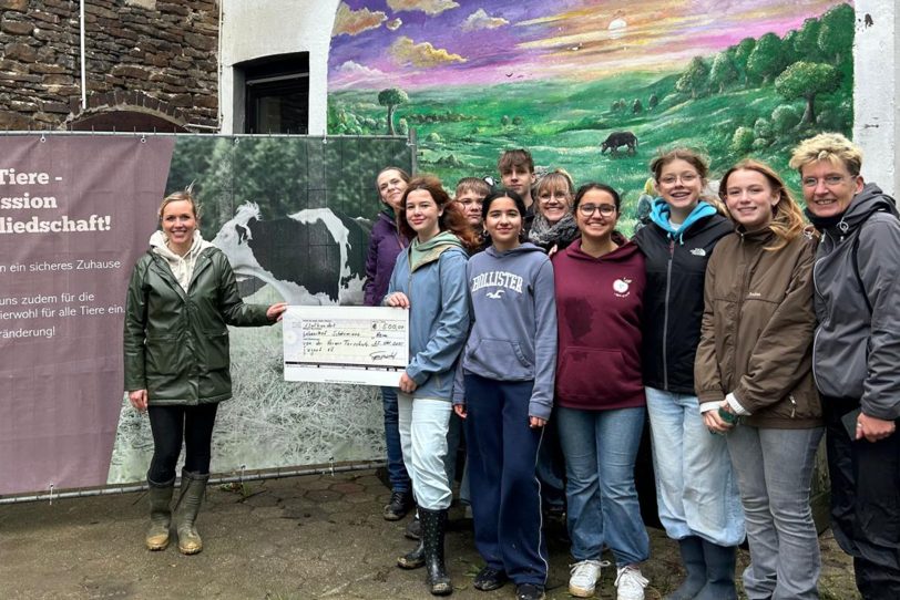 Herner Tierschutzjugend spendet 500 Euro an den Lebenshof in Witten