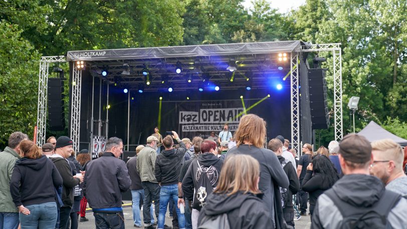 13. KAZ-Open Air im Skatepark Hibernia an der Koniner Straße am Samstag (28.8.2021). Zu sehen sind die Bands Mango (Punkrock aus Herne) und The Heartbreak Motel (Punkrock aus dem Ruhrpott)