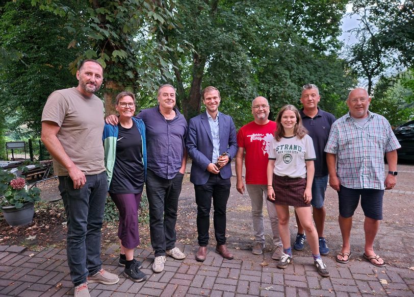 Der Europaabgeordneten Dr. Tobias Cremer (4.v.l.) mit Mitgliedern der SPD OV Mitte, Baukau und Strünkede.