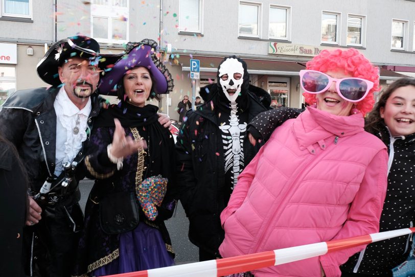 Impressionen vom Rosenmontagszug in Herne 2018.