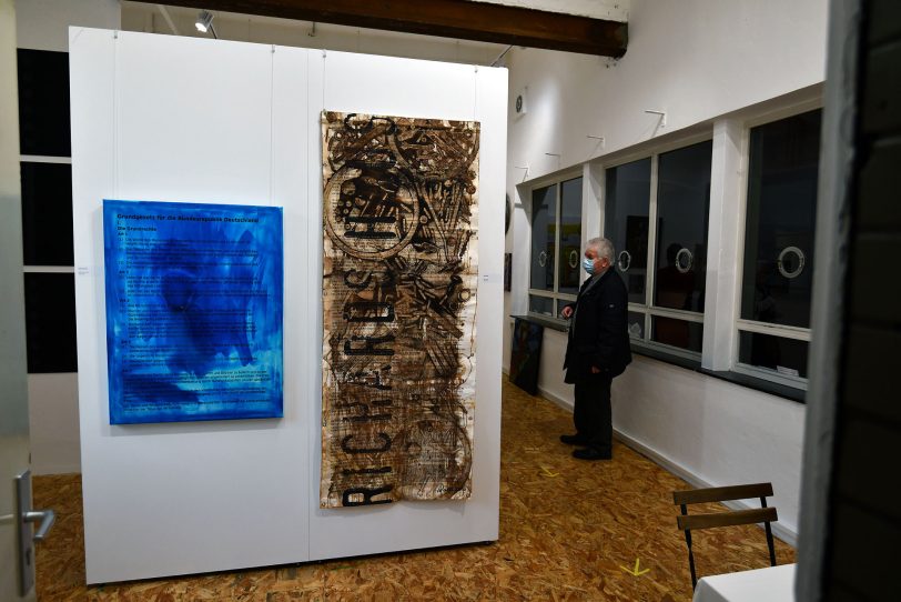 33 Künstler präsentieren ihre Werke bei der internationalen Gruppenausstellung