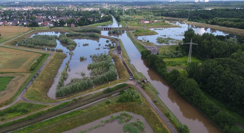 Das HRB zwischen Dortmund Mengede und Castrop-Rauxel hat sich zur eindrucksvollen Seenlandschaft verwandelt.