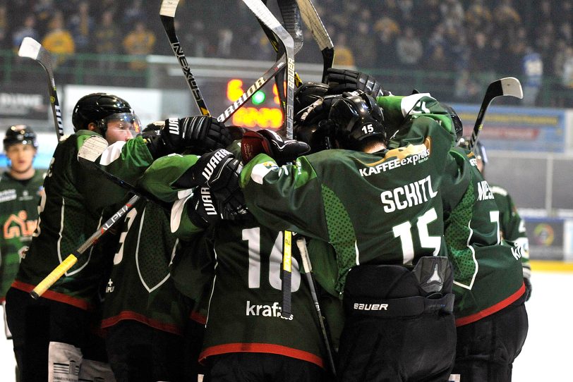 Eishockey Oberliga Nord: HEV - Tilburg Trapers.