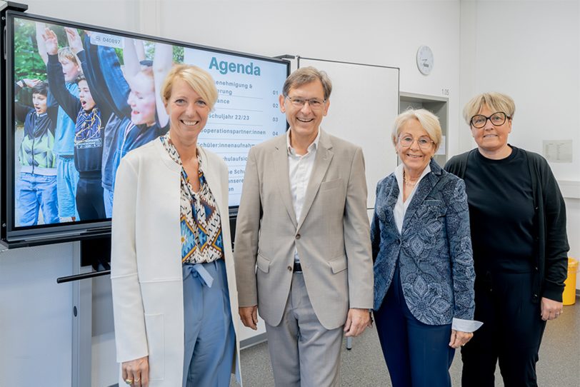 Haben sich über den Stand der Dinge informiert (v.l.): Ulrike Senff, Oberbürgermeister Dr. Frank Dudda, Bärbel Bergerhoff-Wodopi und Carmen Böhringe.