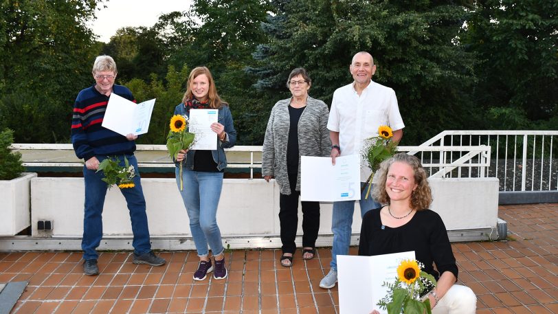 Ehrung beim Weissen Ring: (v.li.) Lothar Schulz, Corina Dähne, Außenstellenleiterin Brigitte Grüning, Peter Reich und Katharina Timm.