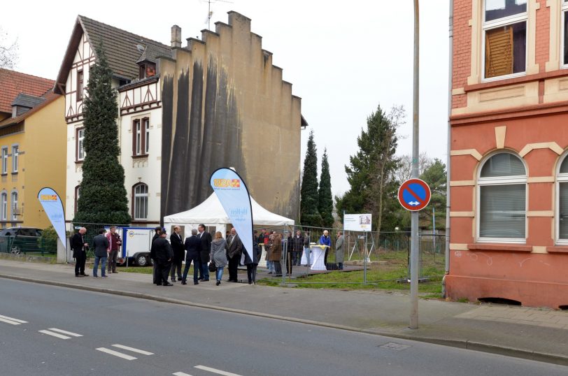 1. Spatenstich des ASB an der Roonstraße.