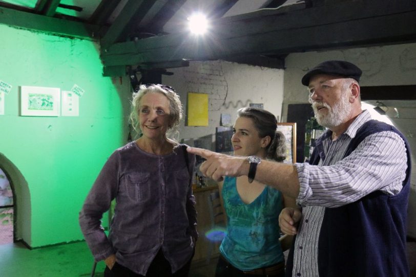 v.l. Bärbel König-Bargel vom Fachbereich Kultur der Stadt, Caro Fugazzi, Jörg Lippmeyer.